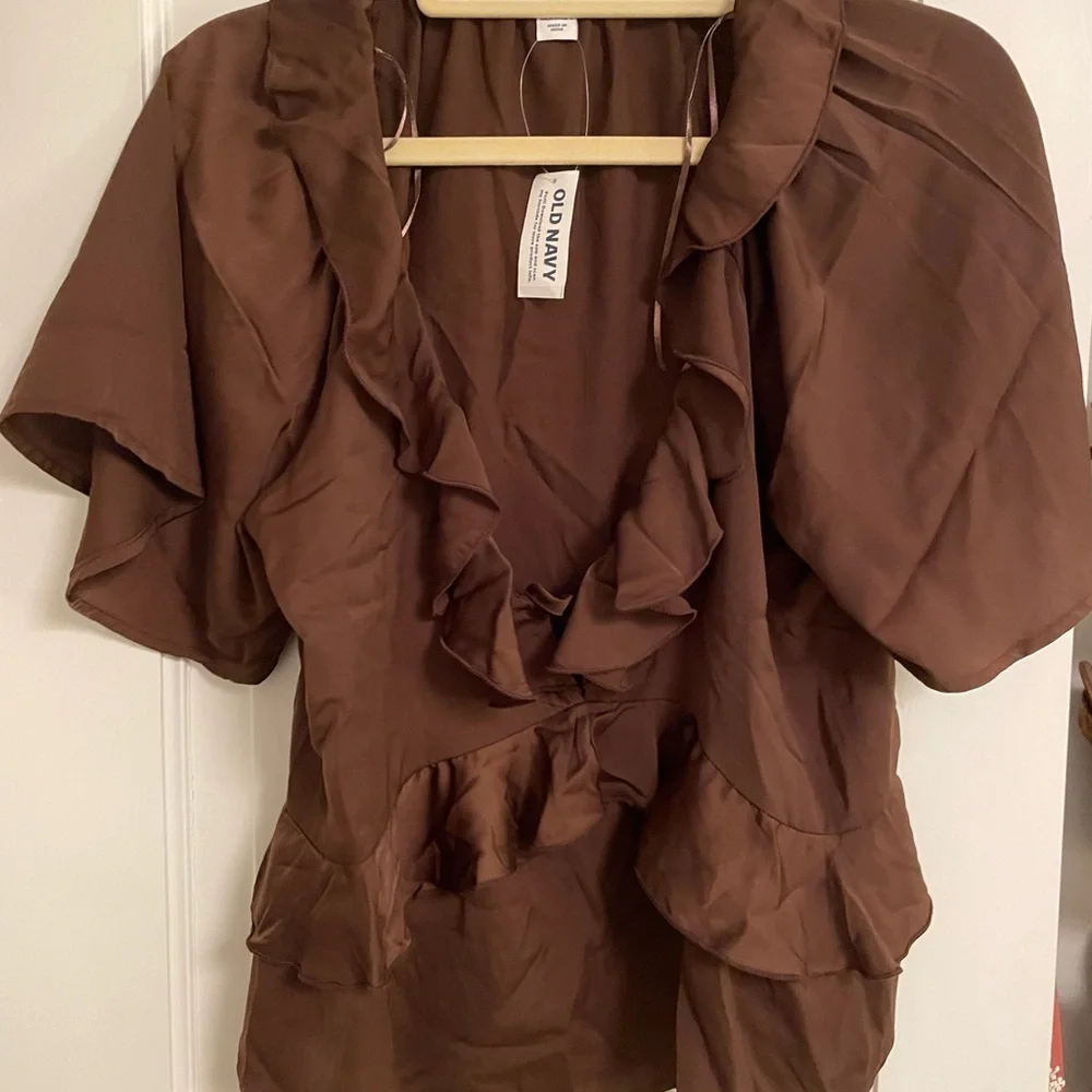 Old Navy Satin Ruffle Tie-Front Top Size Medium - Picture 2 of 4